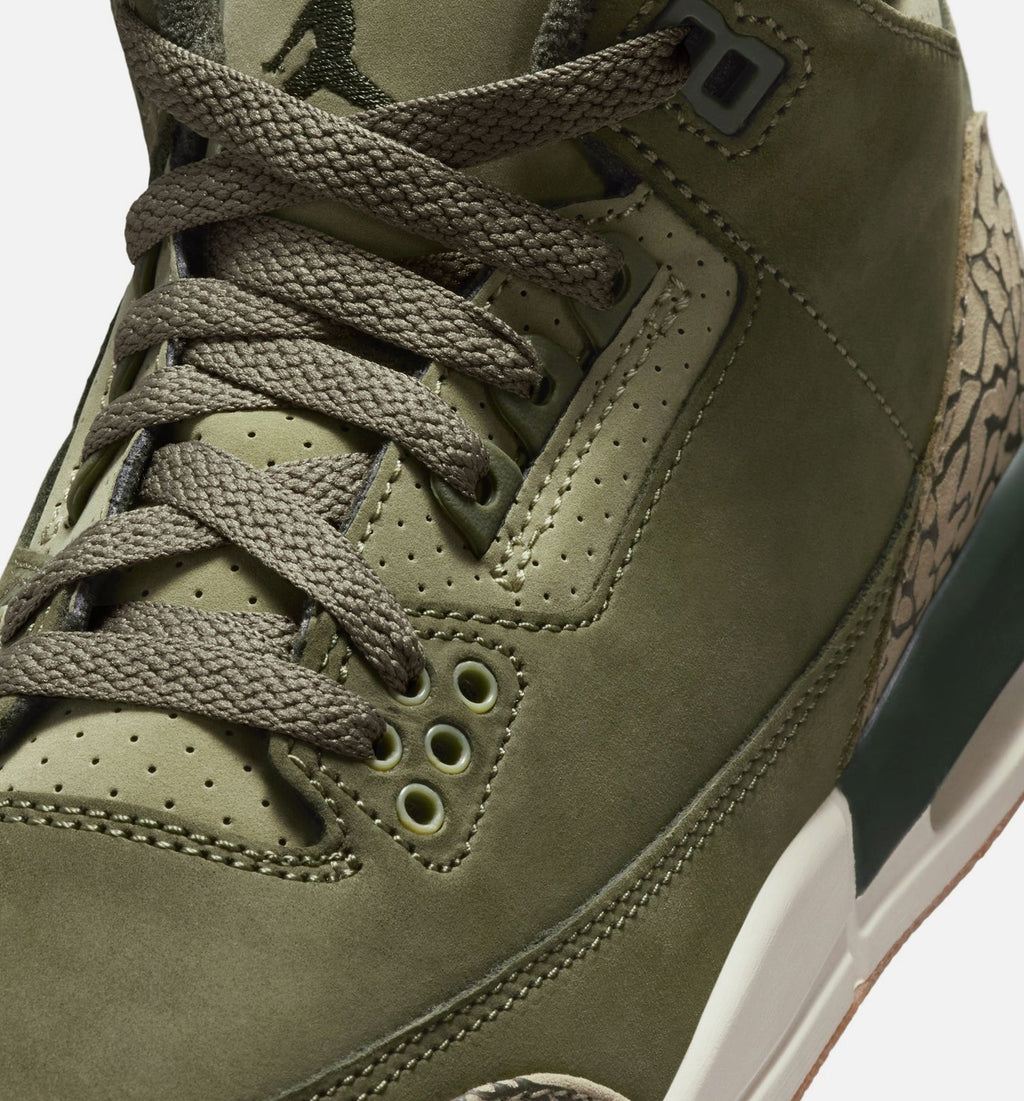 Air Jordan 3 Retro Medium Olive – Grade School Lifestyle Shoe in Medium Olive/Sequoia/Neutral Olive/Sail
