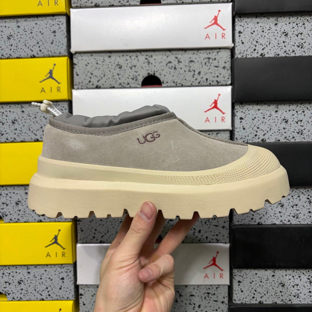 UGG Neumeel Deco Slip-On – Suede Moccasin Sneaker with Cream Lug Sole & Reflective Drawstring in Grey