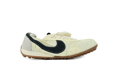 Nike Moon Shoe SP Jacquemus Alabaster HV8547-700