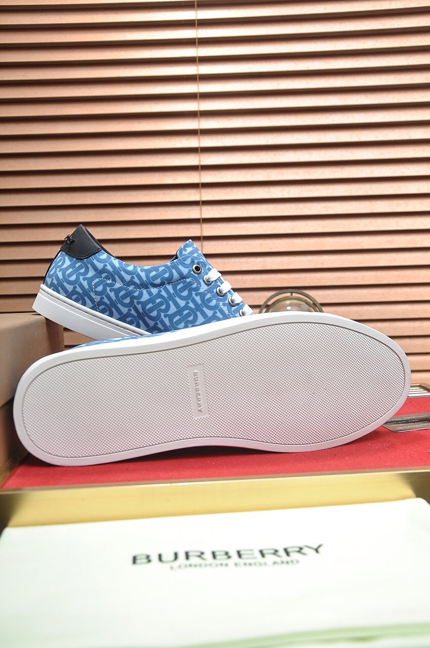 Burberry Blue Patterned Low-Top Sneakers