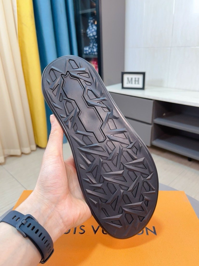Louis Vuitton Men's Crocodile-Embossed Thong Sandals