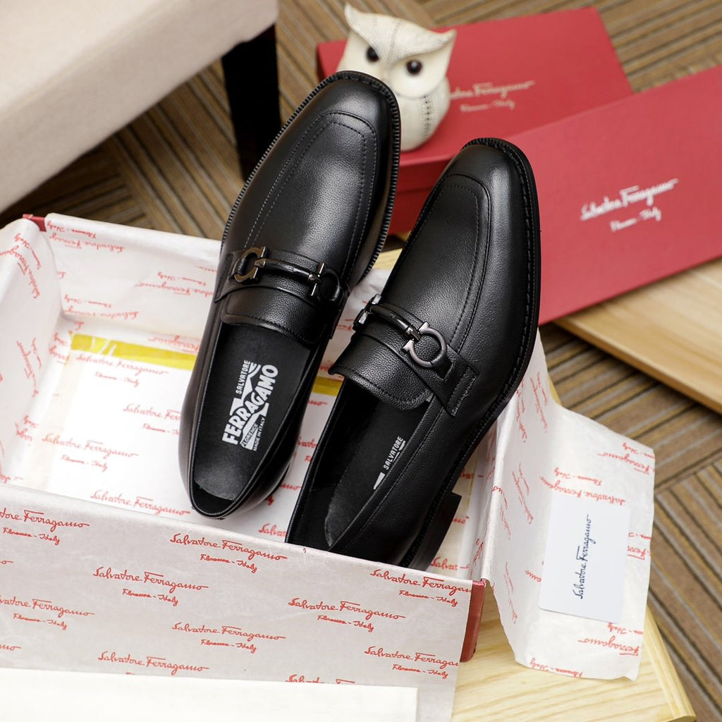 Salvatore Ferragamo Men's Black Buckle Loafers - Rubber Outsole